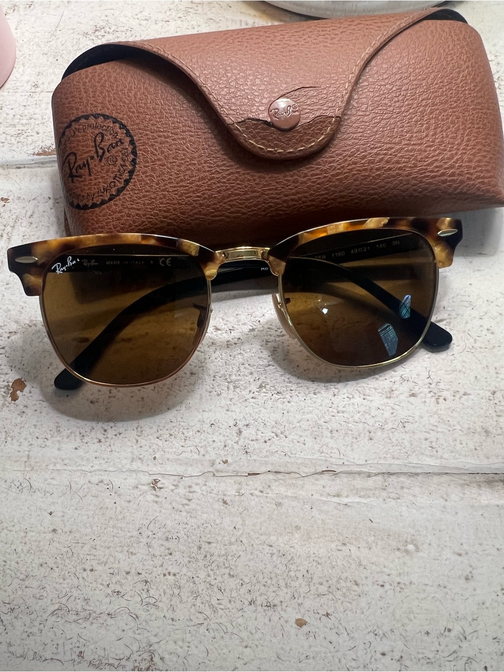Ray-Ban Clubmaster Sunglasses Tortoise and Brown Lenses